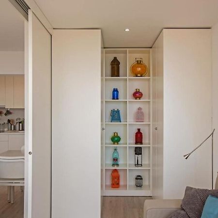 Magnificent 1 Bedroom Apartment With Views Over The Ocean Коста да Капарика Екстериор снимка