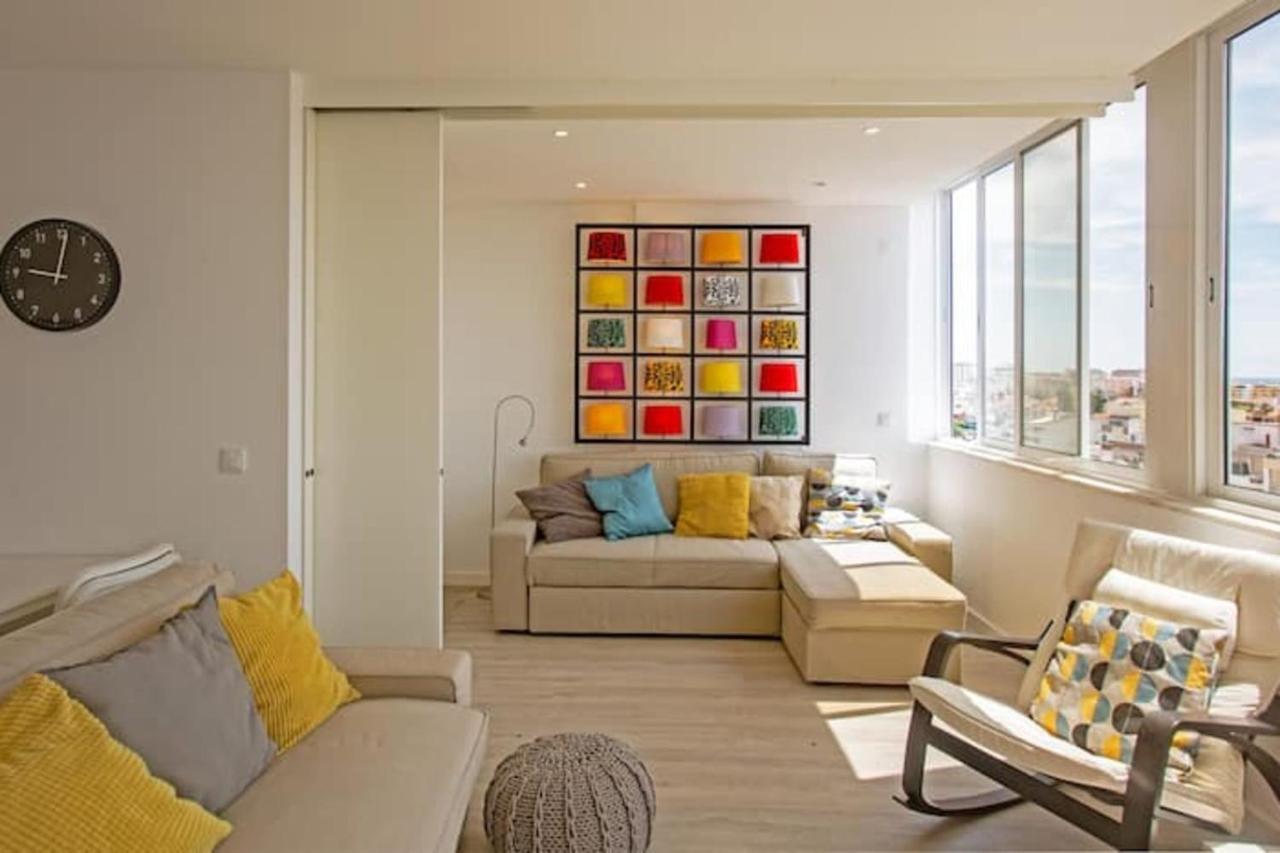 Magnificent 1 Bedroom Apartment With Views Over The Ocean Коста да Капарика Екстериор снимка